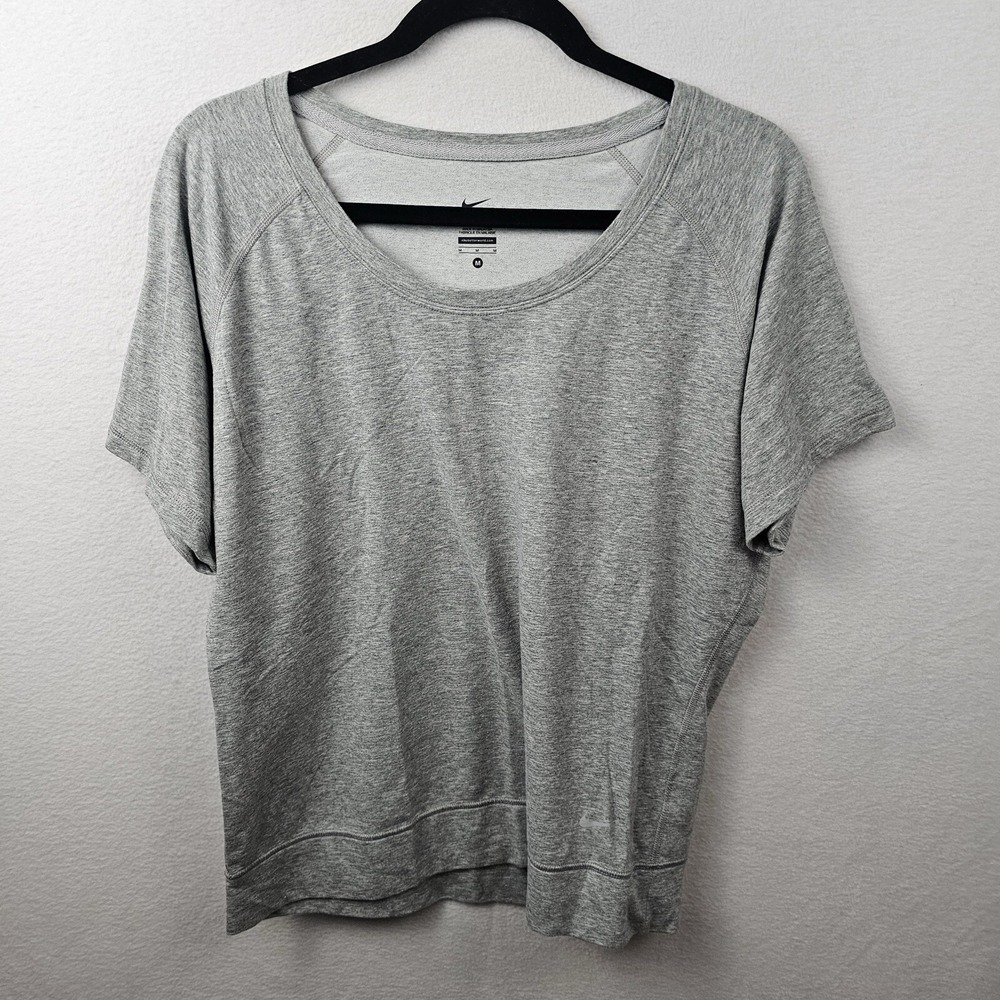 Nike Top Woman's Size Medium Gray Short Sleeve T-Shirt Dri-Fit